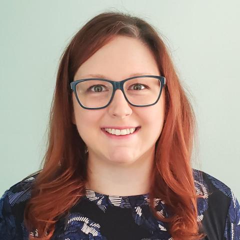 Stefanie Janes Headshot